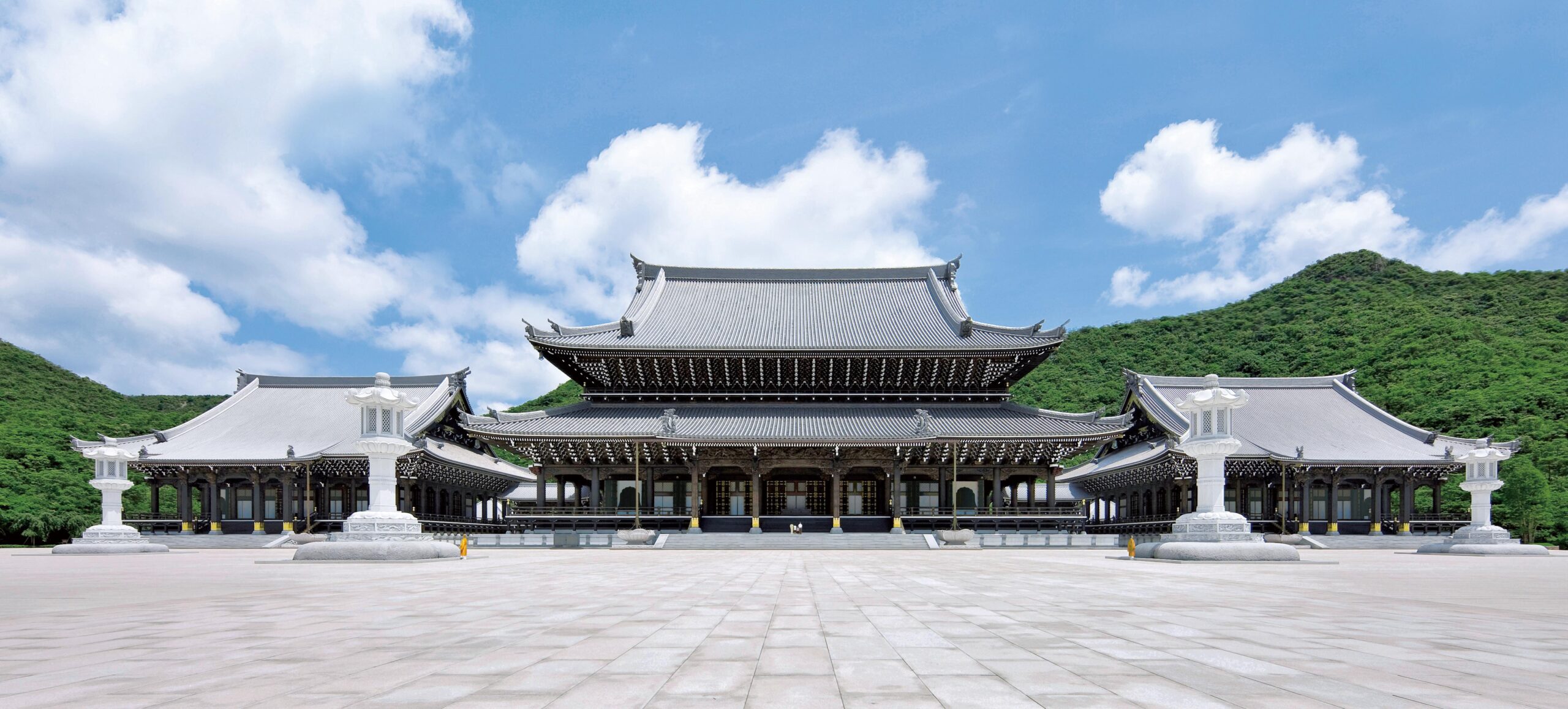 Nenbutsushu Sampozan Muryojuji Head Temple [the Royal Grand Hall Of